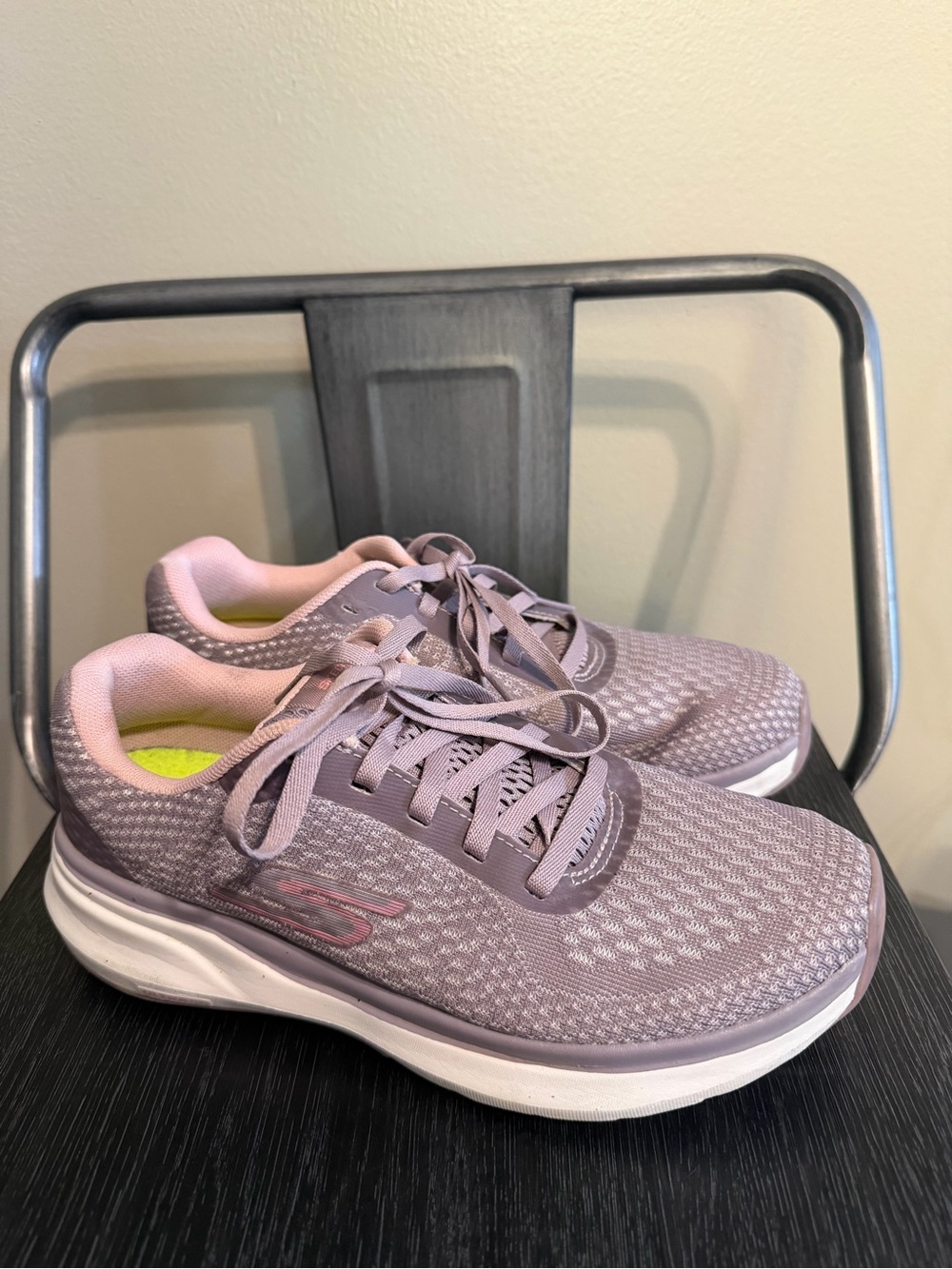 Skechers GOrun Dusty Lilac Purple Lightweight Athletic Sneakers Women's Size 5